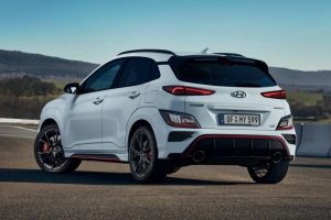 hyundai-kona-n-test-drive-sonic-blue-driving-16_wid_1024