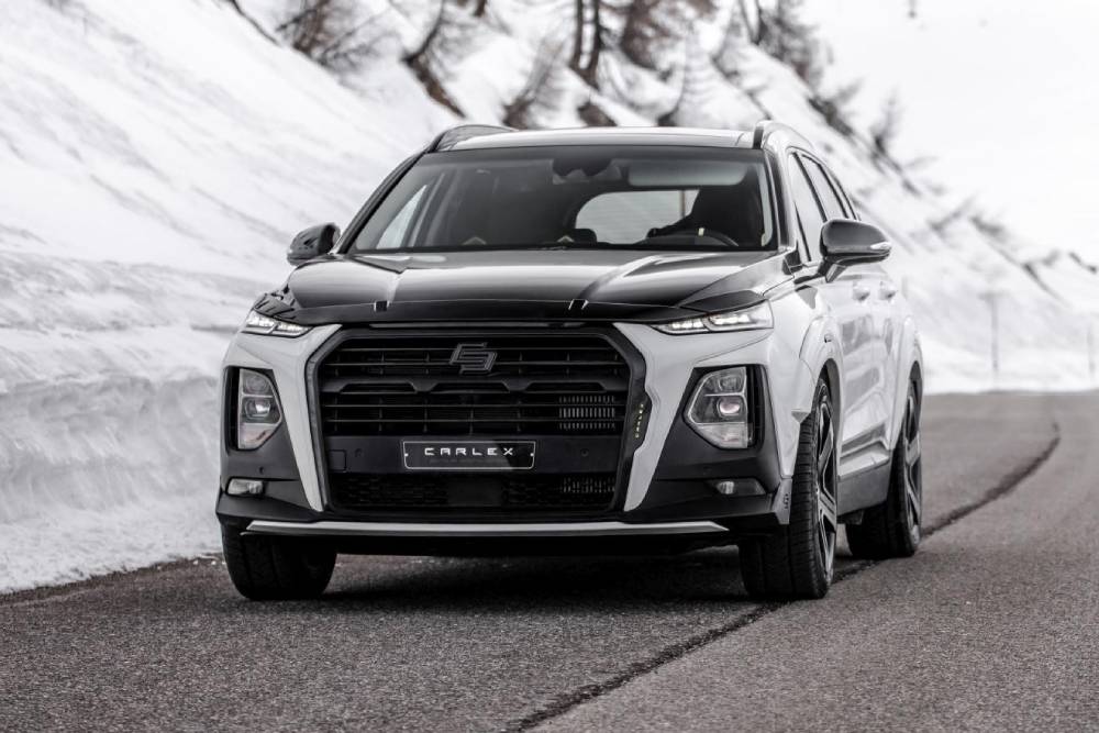 https://autogreeknews.gr/wp-content/uploads/2021/07/hyundai-santa-fe-by-carlex-15.jpg