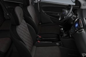 lancia ypsilon grigio lunare (2)