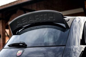 new-abarth-695-esseesse-unveiled-with-exclusive-lo (10)