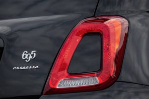 new-abarth-695-esseesse-unveiled-with-exclusive-lo (8)