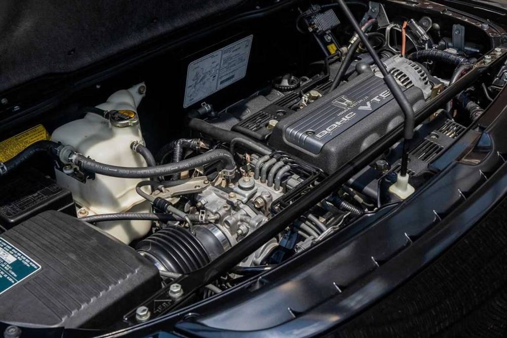https://autogreeknews.gr/wp-content/uploads/2021/08/1991-acura-nsx-engine-view.jpg
