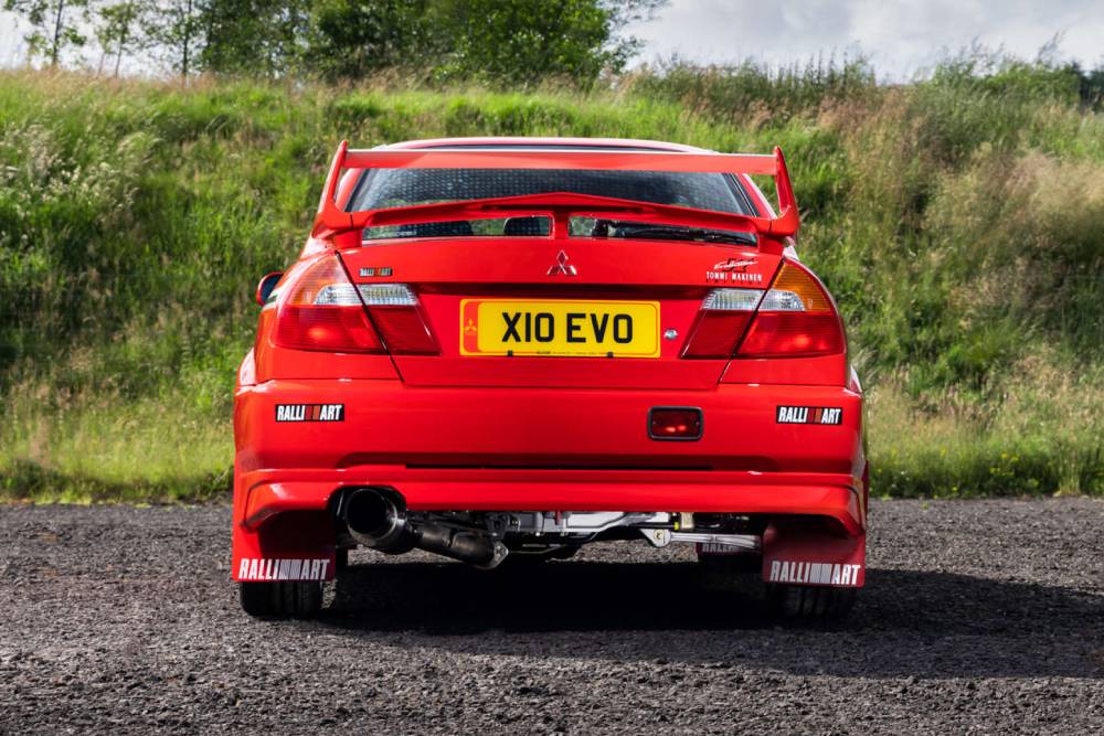 https://autogreeknews.gr/wp-content/uploads/2021/08/2000-Mitsubishi-Lancer-Evolution-VI-Tommi-Makinen-5.jpg
