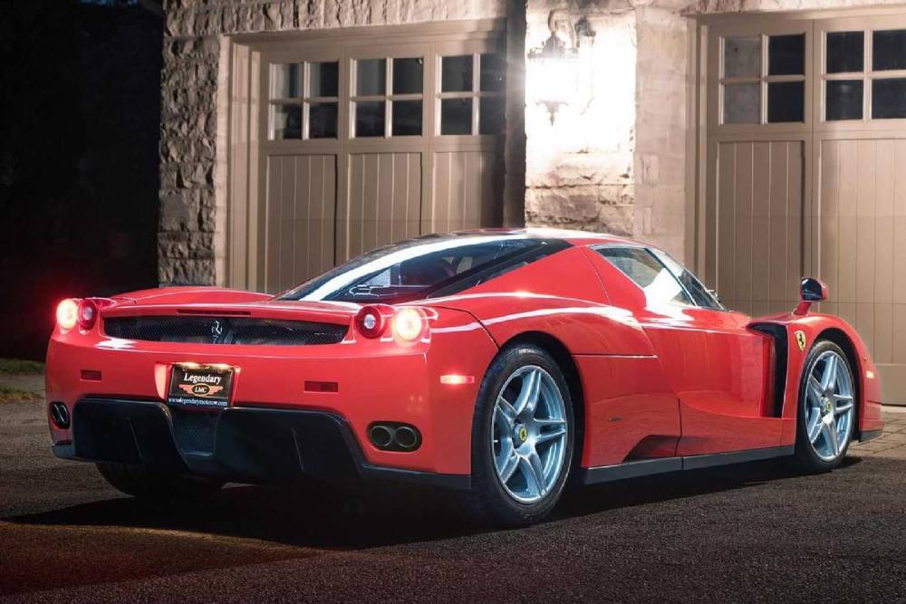 https://autogreeknews.gr/wp-content/uploads/2021/08/2003-ferrari-enzo-sells-for-3-2.jpg
