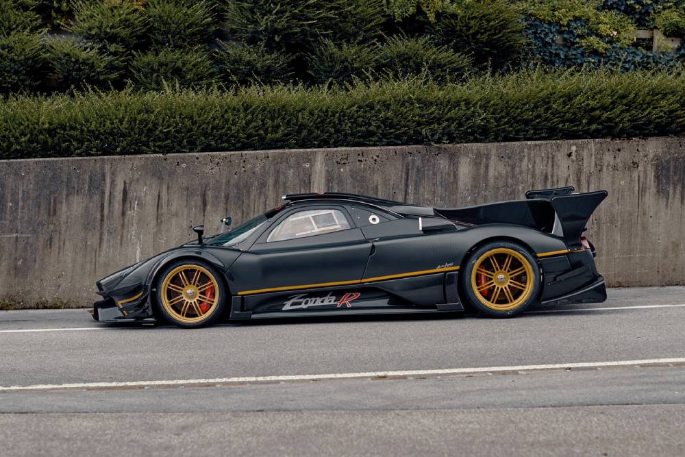 https://autogreeknews.gr/wp-content/uploads/2021/08/2010-Pagani-Zonda-R-Evolution-Sothebys-11.jpg