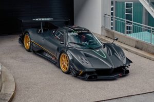2010-Pagani-Zonda-R-Evolution-Sothebys-13