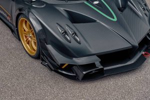 2010-Pagani-Zonda-R-Evolution-Sothebys-35