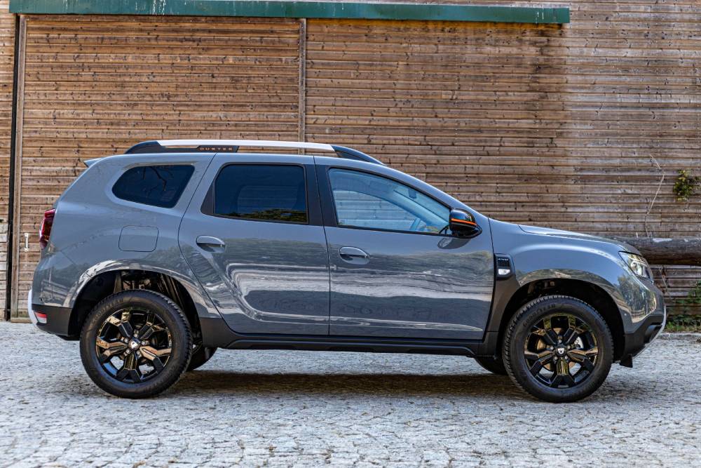 https://autogreeknews.gr/wp-content/uploads/2021/08/2021-New-Dacia-Duster-Extreme-3.jpg