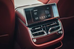 Bentley_Flying_Spur_2021_interiοr_02 (3)