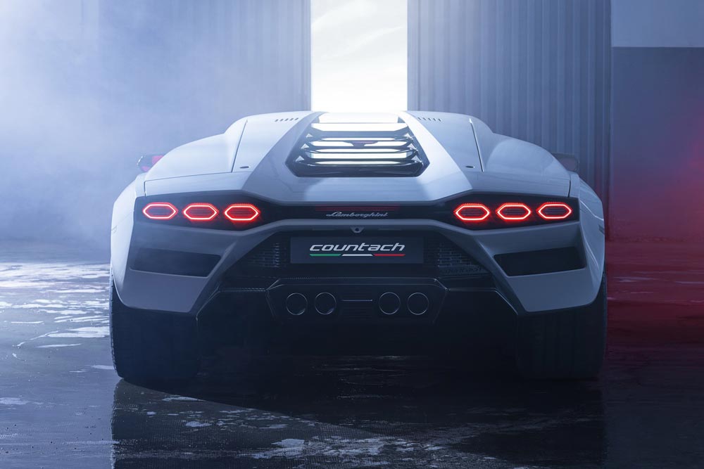 https://autogreeknews.gr/wp-content/uploads/2021/08/Lamborghini-Countach-2021-14.jpg