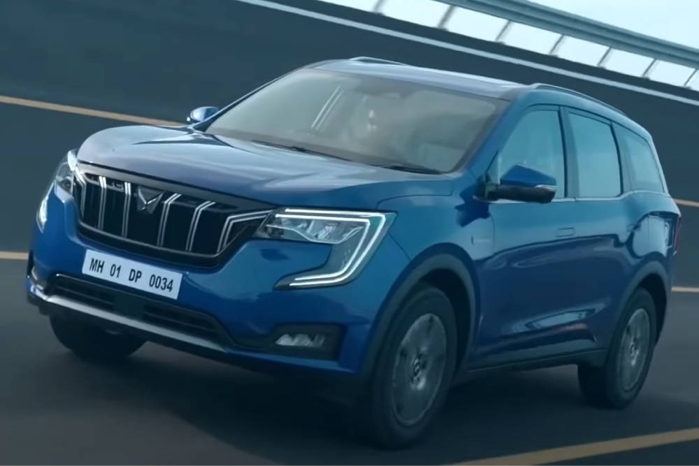https://autogreeknews.gr/wp-content/uploads/2021/08/Mahindra-XUV-700-1.jpg