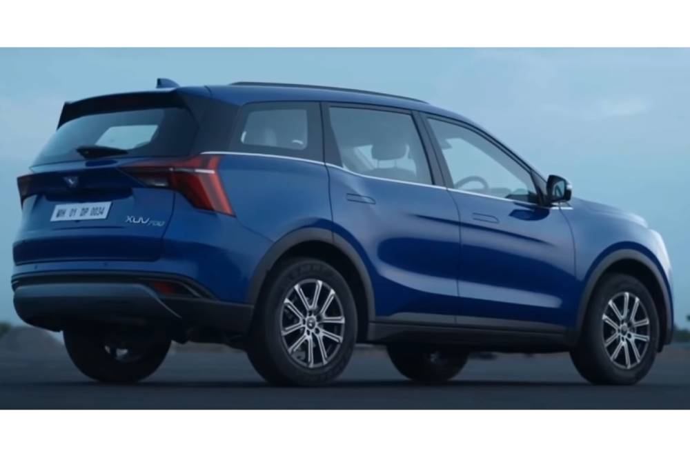 https://autogreeknews.gr/wp-content/uploads/2021/08/Mahindra-XUV-700-2.jpg