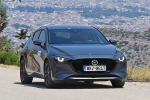 Mazda-3-SkyactivX-(15)