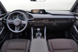 Mazda-3-SkyactivX-(26)