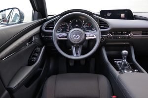 Mazda-3-SkyactivX-(27)