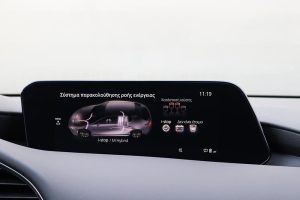 Mazda-3-SkyactivX-(33)