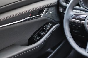 Mazda-3-SkyactivX-(40)