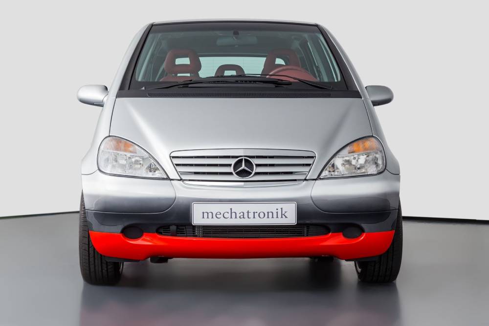 https://autogreeknews.gr/wp-content/uploads/2021/08/Mercedes-Benz-A160-Edition-Hakkinen-1-11.jpg