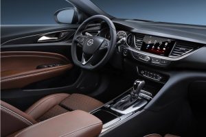 Opel-Insignia_Grand_Sport-2