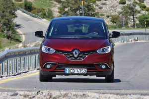 Renault-Scenic-1.3-TCe-(6)