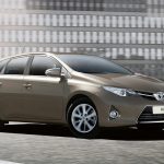 Toyota-Auris-2013-(1)