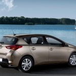 Toyota-Auris-2013-(3)