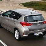 Toyota-Auris-2013-(5)