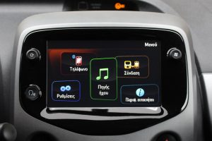 Toyota-Aygo-infotainment