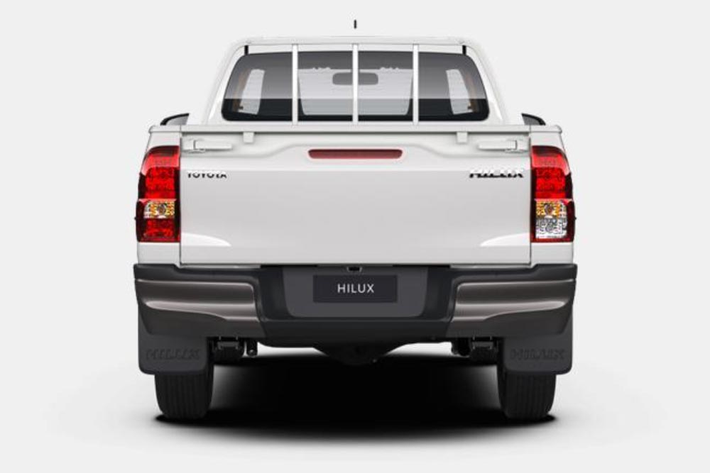 https://autogreeknews.gr/wp-content/uploads/2021/08/Toyota-HiLux-2021-2.jpg