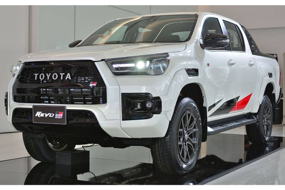https://autogreeknews.gr/wp-content/uploads/2021/08/Toyota-Hilux-Revo-GR-Sport-High-Floor-7.jpg