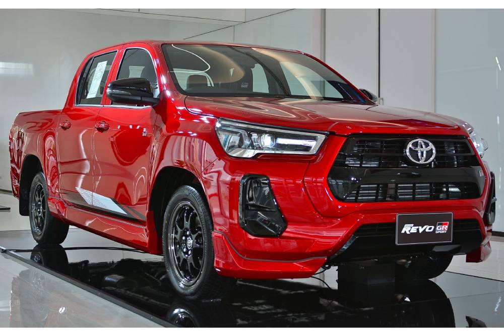 https://autogreeknews.gr/wp-content/uploads/2021/08/Toyota-Hilux-Revo-GR-Sport-Low-Floor-9.jpg