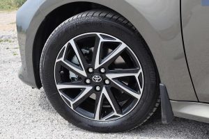 Toyota-Yaris-1.5-Hybrid-(18)