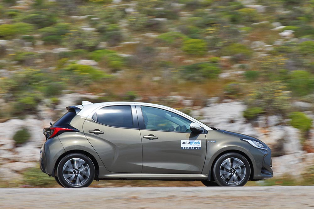 https://autogreeknews.gr/wp-content/uploads/2021/08/Toyota-Yaris-1.5-Hybrid-2.jpg