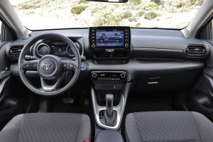 Toyota-Yaris-1.5-Hybrid-(20)