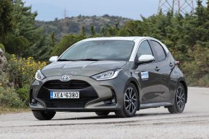 Toyota-Yaris-1.5-Hybrid-(37)