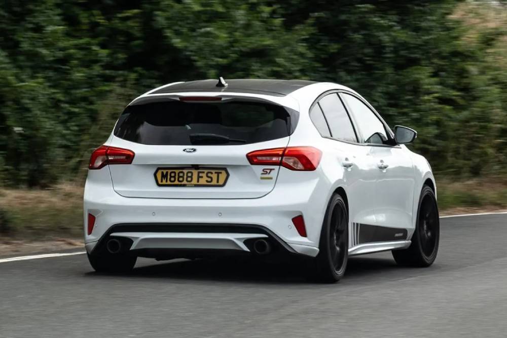 https://autogreeknews.gr/wp-content/uploads/2021/08/ford-focus-st-mountune-m365-3.jpg.jpg