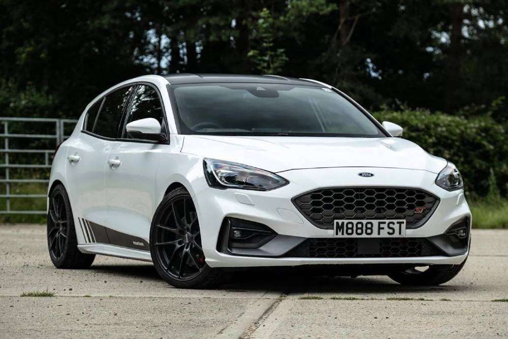 https://autogreeknews.gr/wp-content/uploads/2021/08/ford-focus-st-mountune-m365-5.jpg