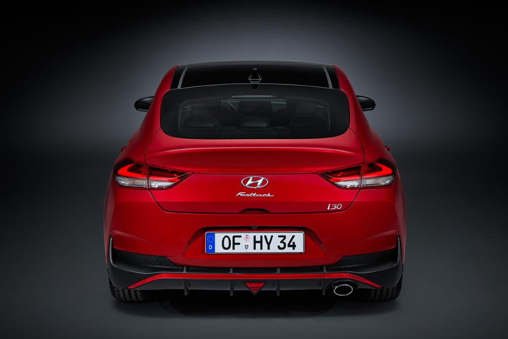 https://autogreeknews.gr/wp-content/uploads/2021/08/hyundai-i30-fastback-N-Line-4.jpg