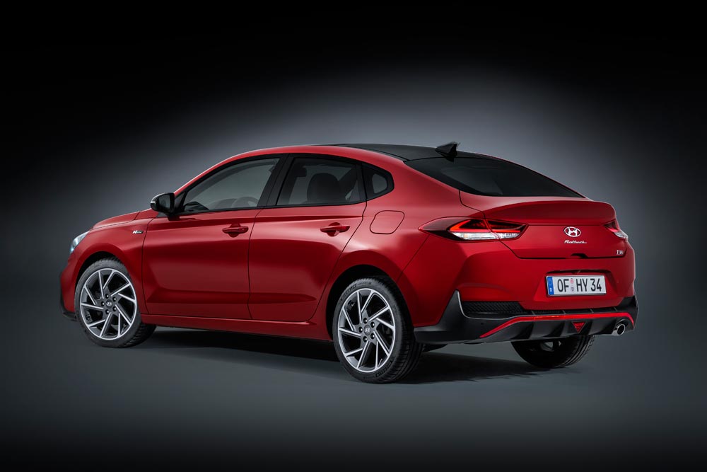 https://autogreeknews.gr/wp-content/uploads/2021/08/hyundai-i30-fastback-N-Line-6.jpg