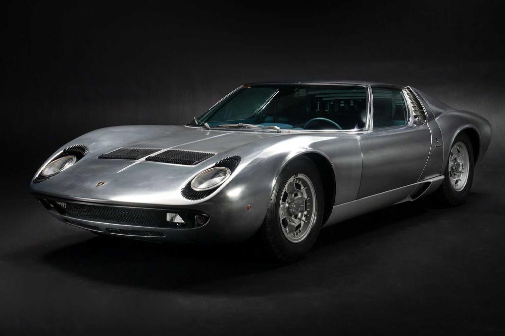 https://autogreeknews.gr/wp-content/uploads/2021/08/lambo-miura-4.jpg