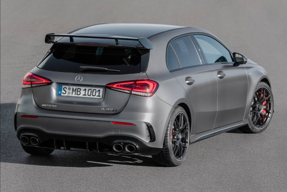 https://autogreeknews.gr/wp-content/uploads/2021/08/mercedes-amg-a45-s-mountain-magno-3.jpg