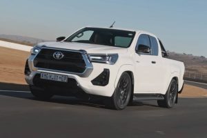 toyota hilux amg engine swap