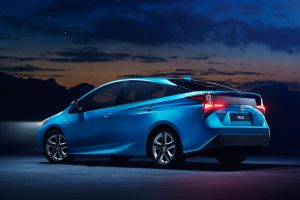toyota-prius-2019-(2)