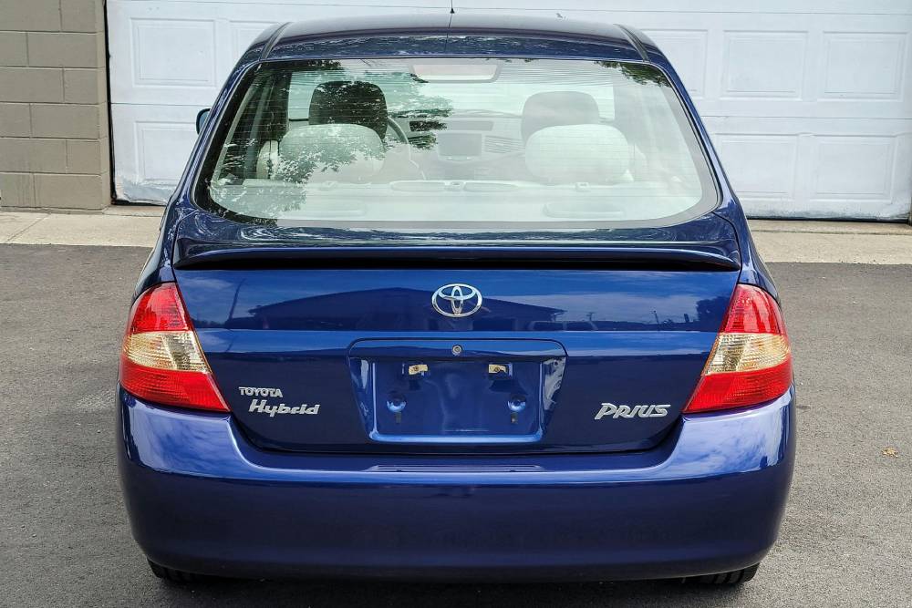 https://autogreeknews.gr/wp-content/uploads/2021/09/2003-Toyota-Prius-6.jpg