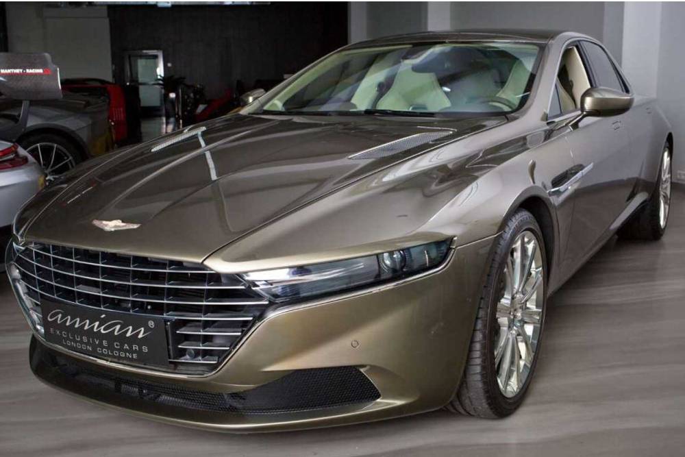 https://autogreeknews.gr/wp-content/uploads/2021/09/2018-aston-martin-lagonda-taraf-for-sale-exterior-2.jpg