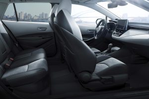 2019-toyota-corolla-int