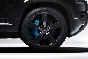 2021-Land-Rover-Defender-V8-Bond-Edition-6
