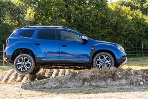 2021—New–Dacia-Duster-4X4—Iron-Blue-tests-drive-(3)