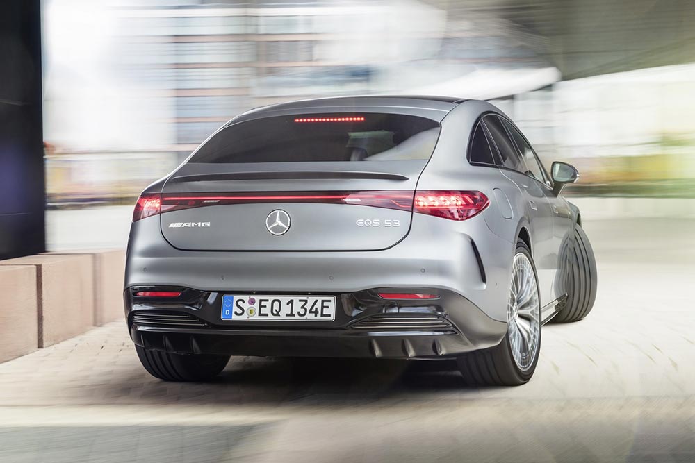 https://autogreeknews.gr/wp-content/uploads/2021/09/2022-Mercedes-AMG-EQS-53-4.jpg