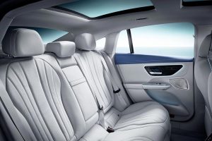 2022-Mercedes-Benz-EQE-(4)